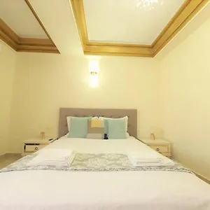 Apartamento Laroka House Luxury Center Universitate, Bucarest