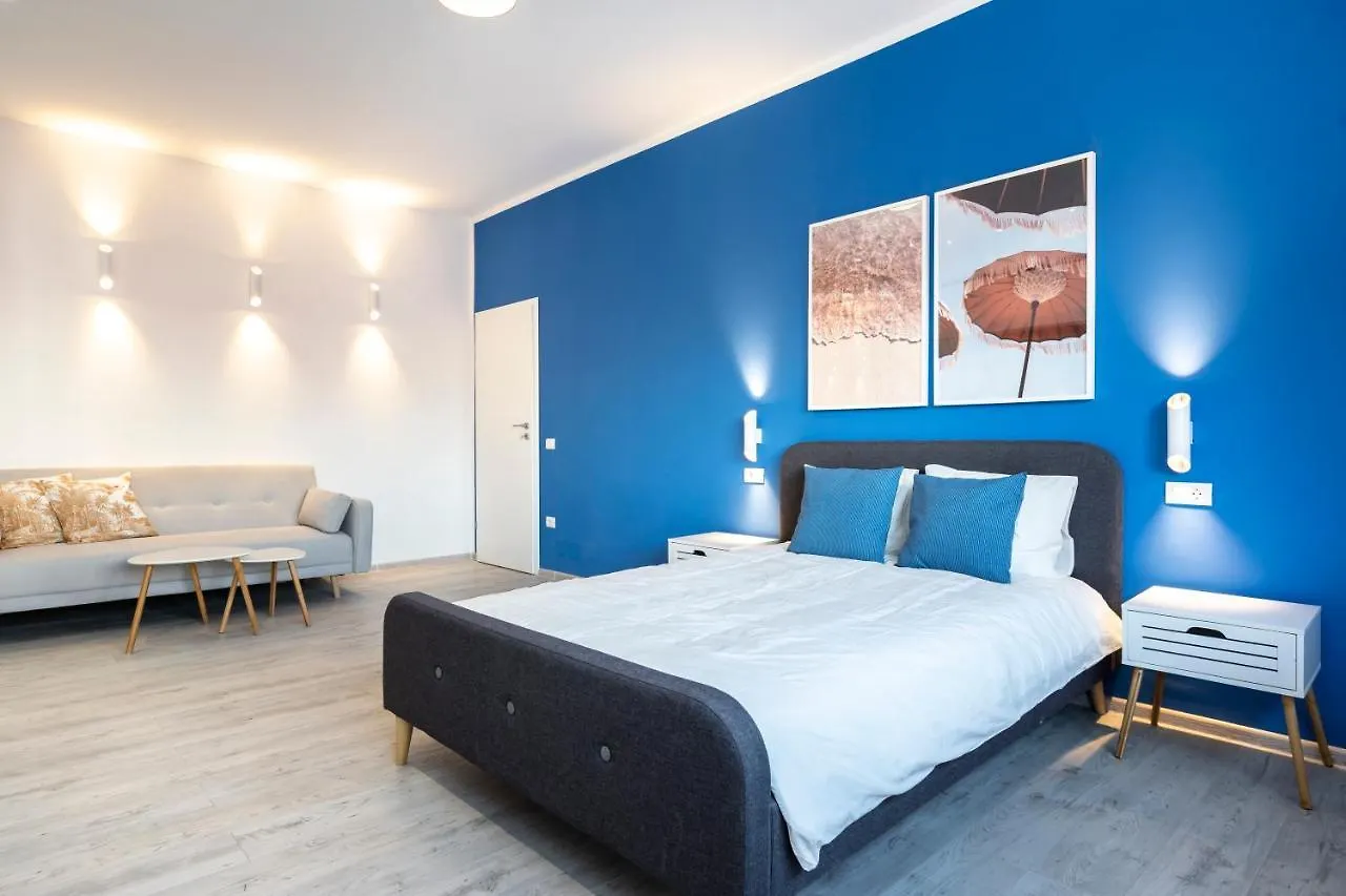 Blue Design Apartament In Magheru Bucharest 0*,