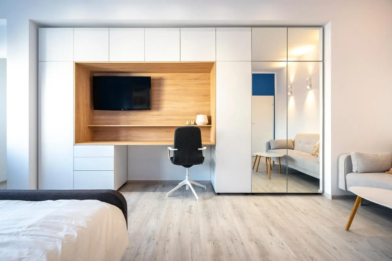 Blue Design Apartament In Magheru Bucharest